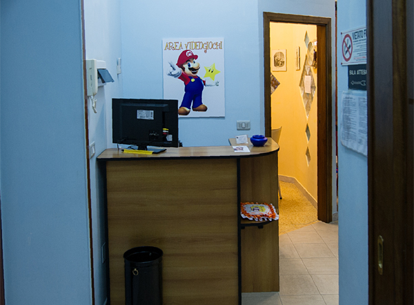Area giochi per i bambini in sala d'attesa